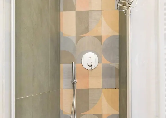 公寓 Palazzo Olimpia - Luxury Retreat 萨莱诺